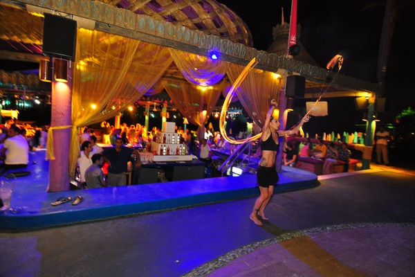 Saturday Night Fever At Edde Sands